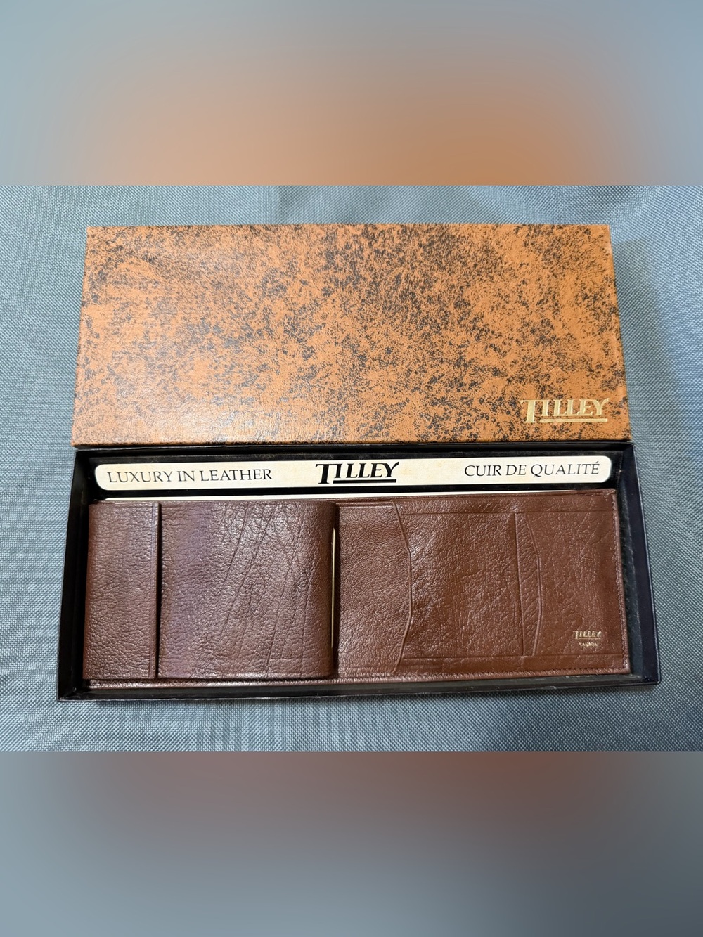 🆕 Vintage Tilly Brown Leather Men's Bifold Wallet
